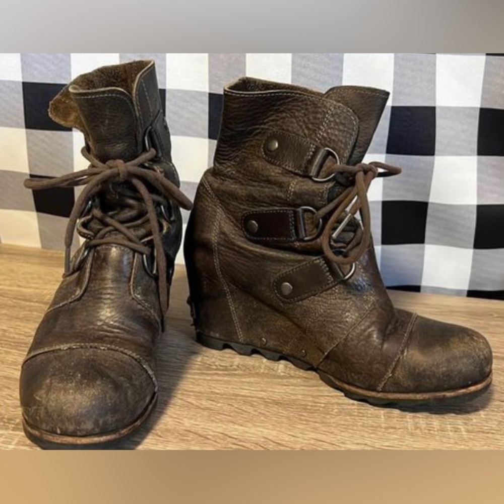Sorel Wedges